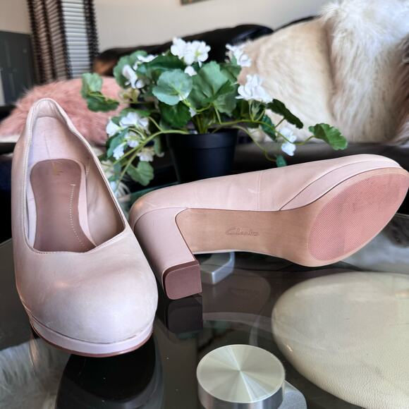 Clarks Women's leather Jenness Glory Platform Pump heels 8.5 - Picture 6 of 6